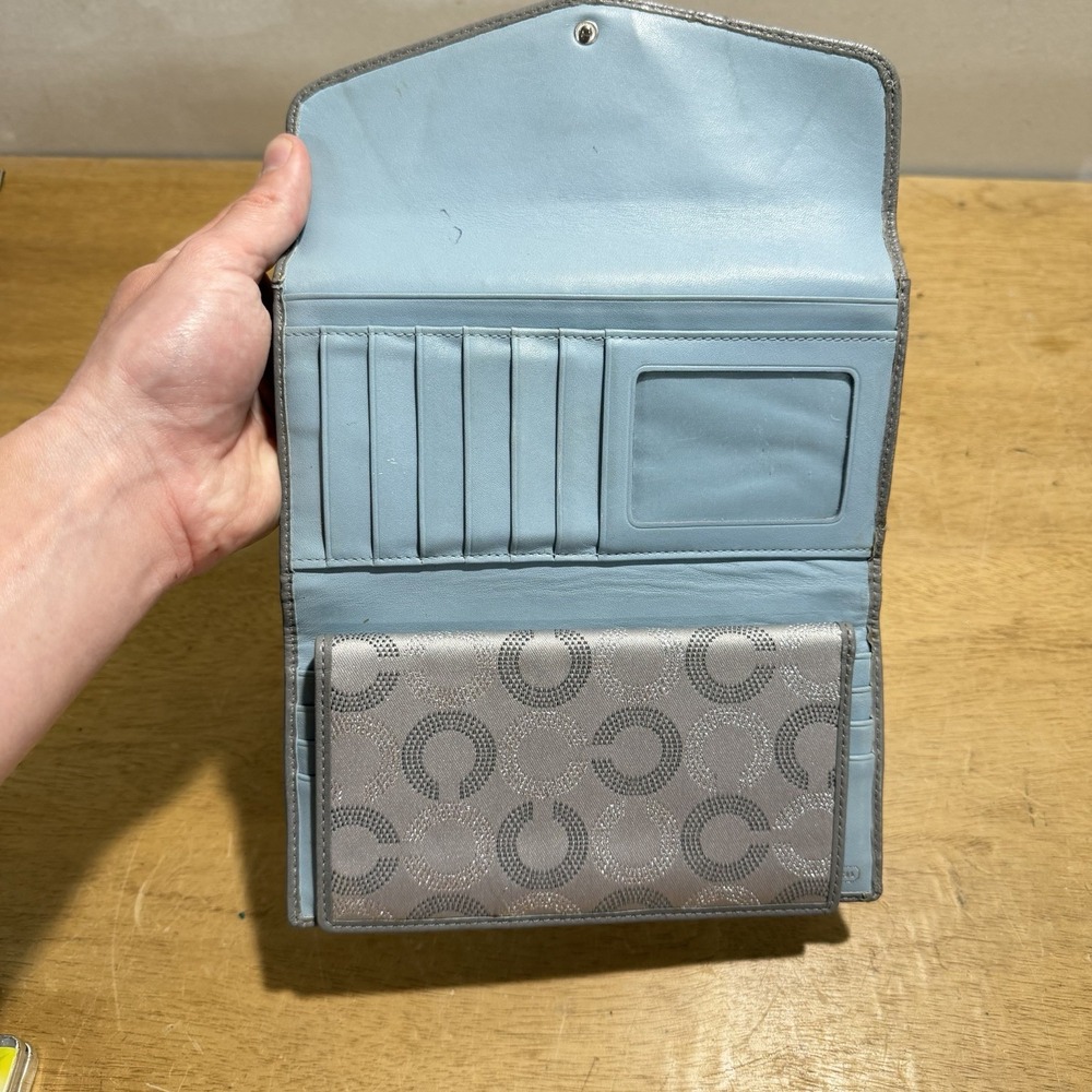 COACH Women Gray Silver Canvas Leather Trifold Wallet Op Art Logo Y2K 90s Zip - Picture 7 of 10